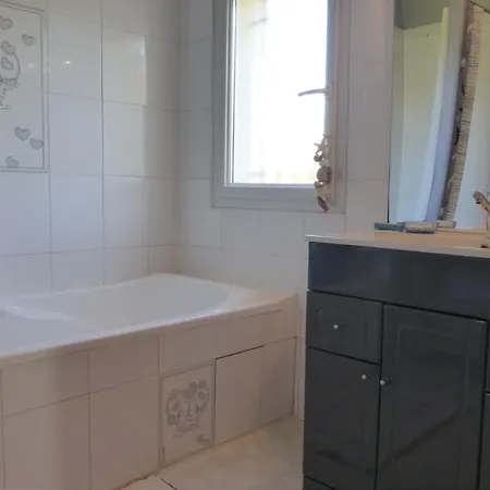 Sg000-099 Maison 3 Pieces 6 Couchages * سانت جيل كروا دي فيي